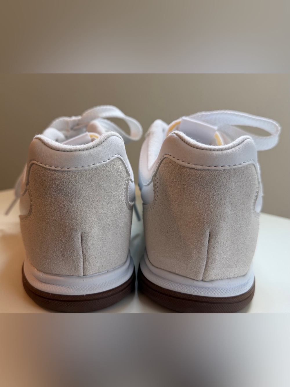 NWOT New Balance Unisex RC42 Sneakers (M7, W8.5) - Picture 6 of 7